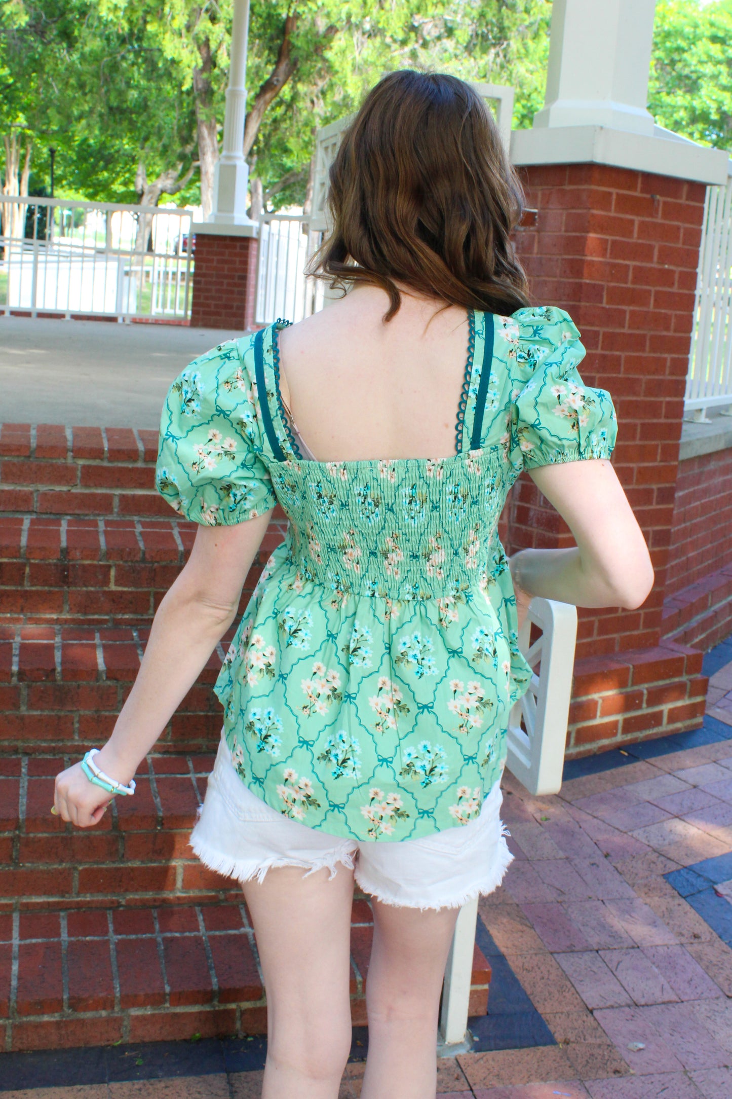 Bloom & Behold Top - Sage