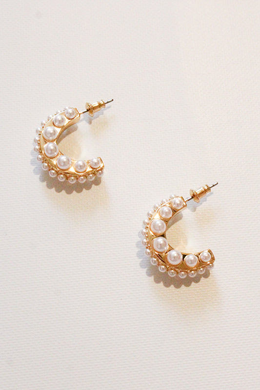 Elevated Basic Earrings - Pearl