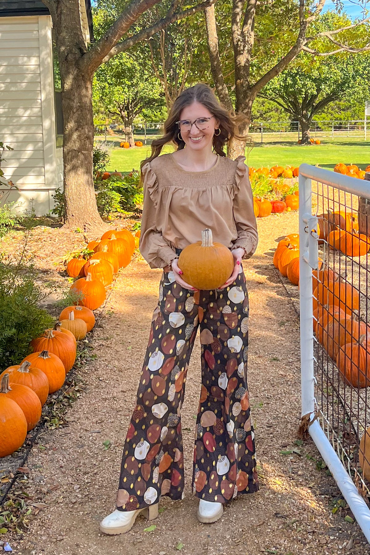 Stand Out Pants - Brown
