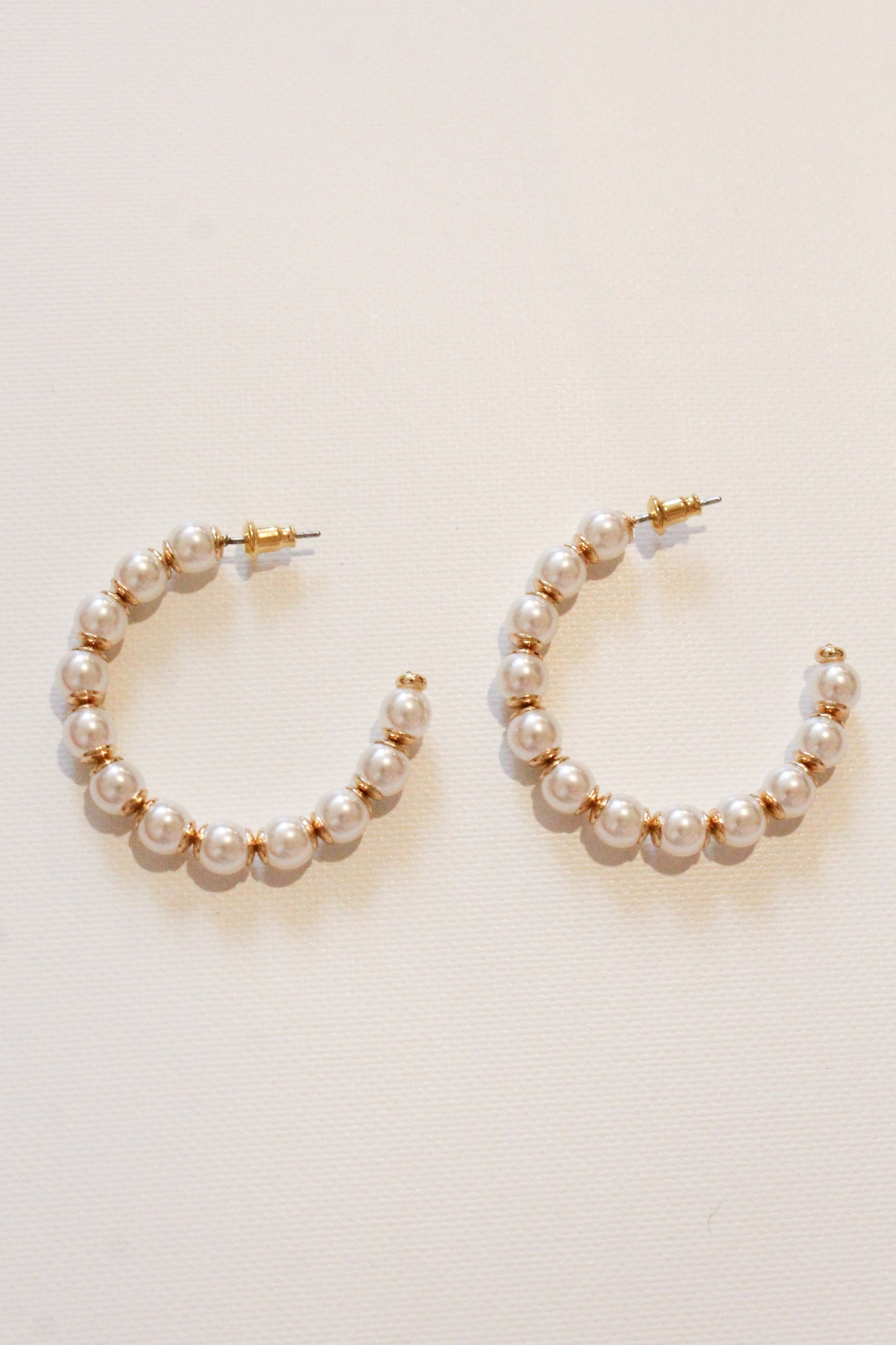 So Classy Earrings - Pearls